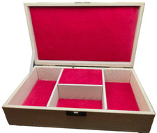 Vintage Musical Jewelry Box – Elegant Storage with a Touch of Nostalgia ??