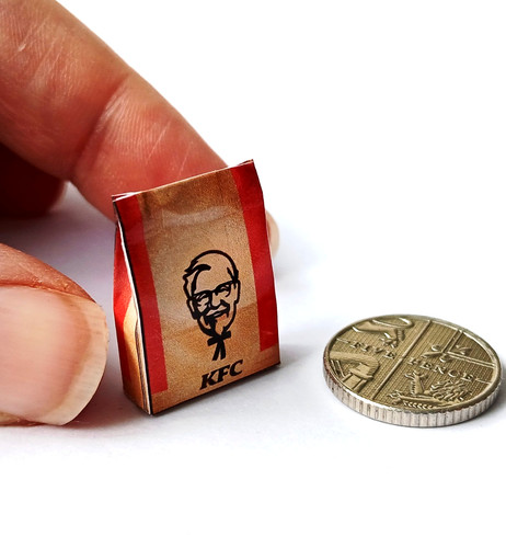 Dolls house miniature - dolls,