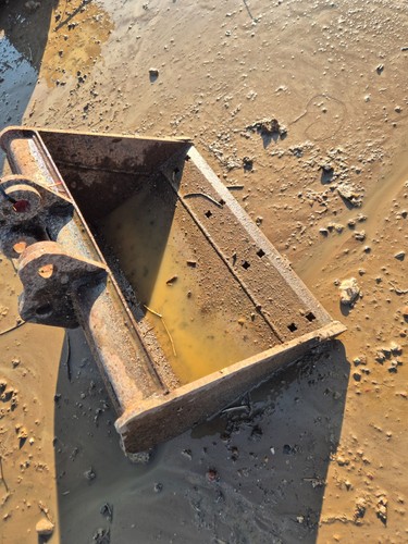 600mm excavator digging bucket - 600mm,