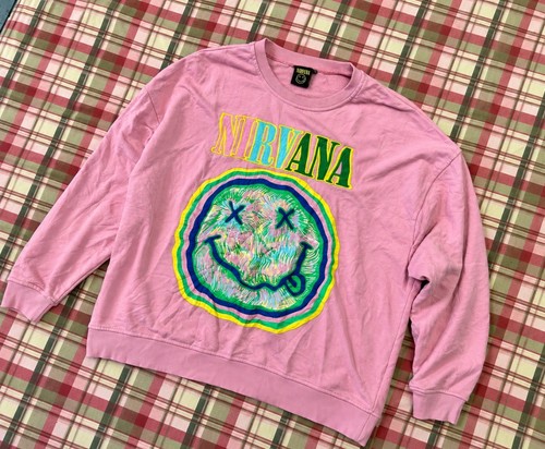 Nirvana pink smiley face - smiley,