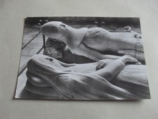 POSTCARD - CHICHESTER CATHEDRAL - FITZ-ALAN TOMB - GORDON FRASER CARD - SUSSEX