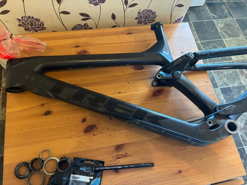 Trek slash carbon frame large - trek,