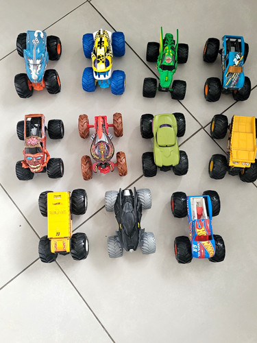 10x large hot wheels monster - hot,
