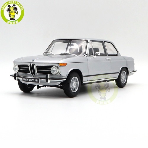 Kyosho bmw 2002 - 1/18,