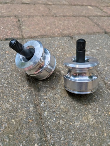 Carb leak down test bungs