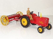 DINKY 300 MASSEY HARRIS
