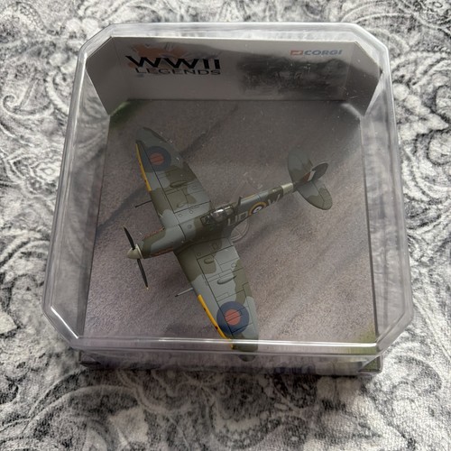 Corgi legends aa31909 - corgi,