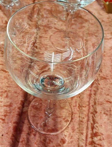 Large red wine glasses - red,