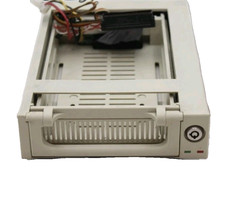 Removable 5.25" rack with