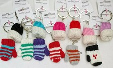 8 MULTI KNITTED BOBBLE HAT