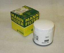 Land Rover Defender 2.2L TDCI Puma Oil Filter 2013 onwards LR104384