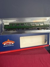 Bachmann 34-529A Bulleid 63ft 2nd Corridor Coach BR(SR) Green 🚂 New