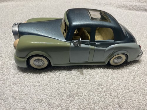 Vintage 2000 chevron car leo - vintage,