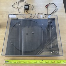 Rega Planar 1 Turntable