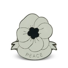 White Flower Peace Poppies Day Enamel Lapel Pin Badge Lest We Forget brand new