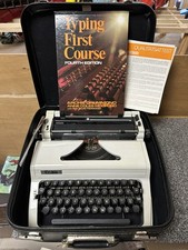 Vintage Erika Mod.105 Portable