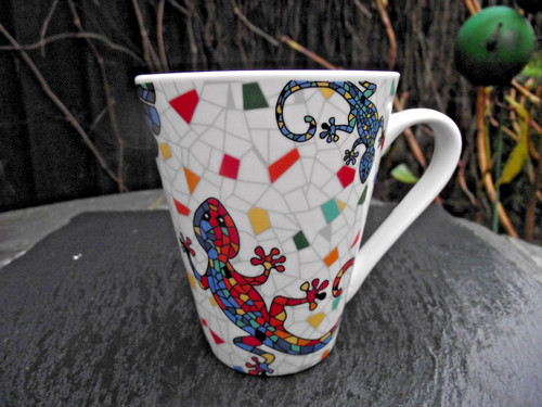 Colourful souvenir antoni - colourful,