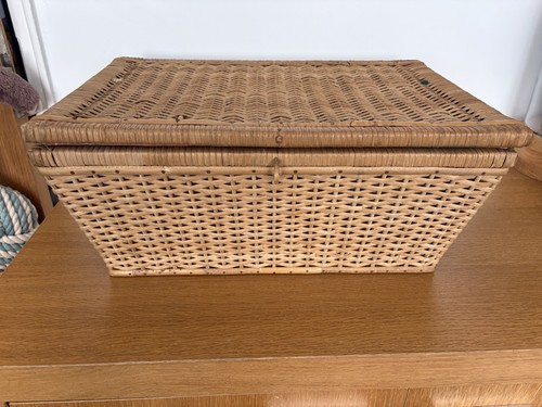 Vintage large woven wicker - vintage,