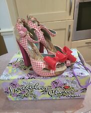 50's Retro Ladies Shoes size 5. Good Condition.