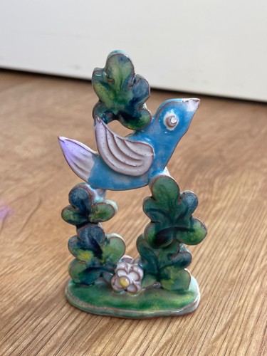 Charming unmarked ceramic - unmarked,