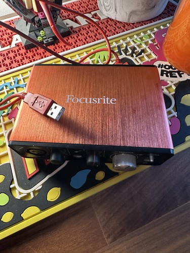 Focusrite scarlett 2i2 usb - focusrite,