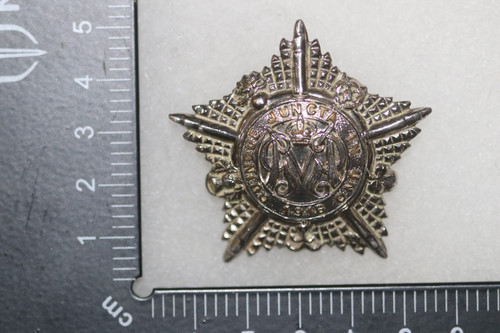 British army cap badge guards - army,