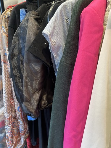 Ladies size 8 clothing - 89.,