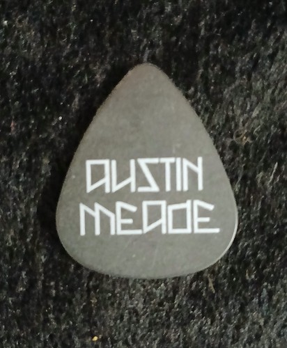Guitar pick austin - pick, meade