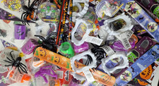 100 Mixed Halloween Party Bag Fillers Boys Girls Pinata Lucky Dip Toy Prizes!