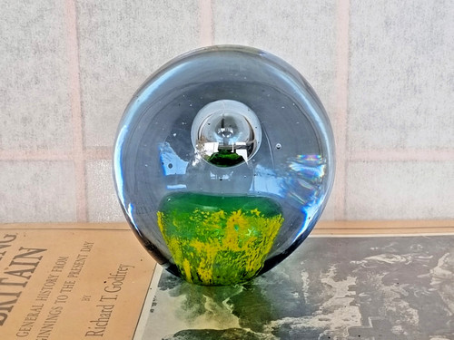 Large globe paperweight - large,