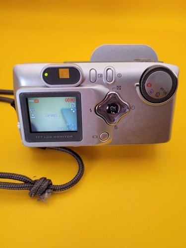 Traveler digital camera dc3000 - digital,