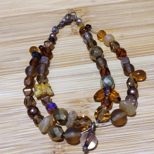 Layered double strand amber - layered,