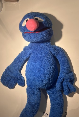 Living puppets grobi - puppets,