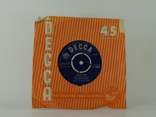 THE BACHELORS HAPPY LAND (16)