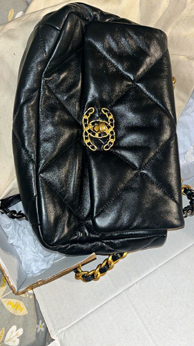 Chanel black quilted leather - black,