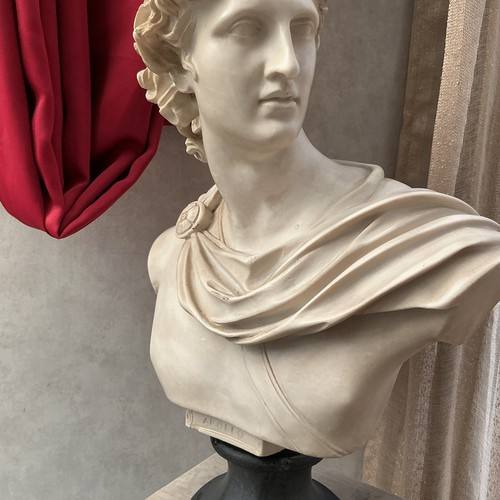 Marble apollo - on, column