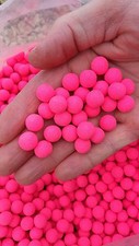 Hi Viz Pink Maggots Boilie Pop