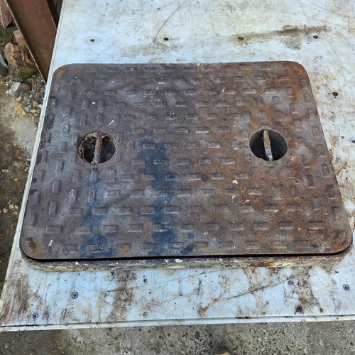 Cast iron manhole cover - cover, &