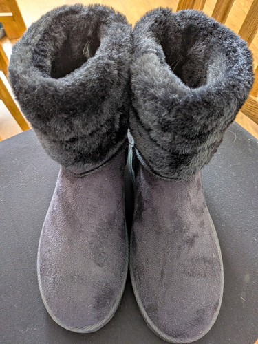 Black boots size - , 5