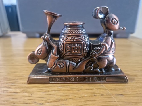 Table lighter seven mouses - seven,