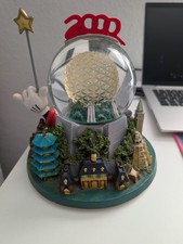 Disney Epcot 2000 Snow Globe – Plays Celebrate The Future –Disneyana Collectible