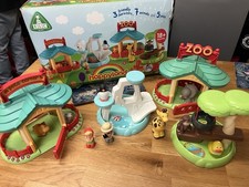 ELC Happyland Zoo With Play Houses Animals And Characters Boxed Although Tatty