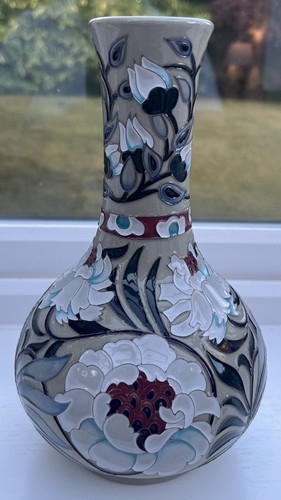 Moorcroft trial piece - moorcroft,