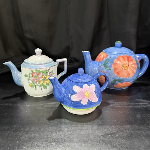 Mixed lot vtg teapot - lot, of