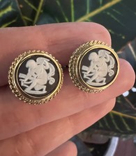 Rainbow Gold Filled Wedgwood Cameo Earrings Screw-on England 1/2” Blue-White EUC