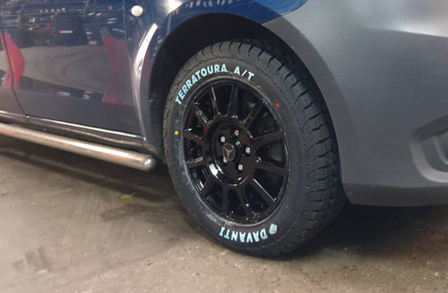 Black alloy wheels and - 16",