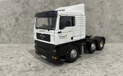 Corgi man tga xl - -,