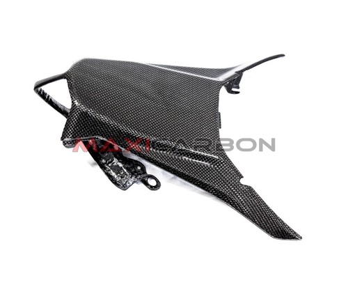 Central tail carbon - tail, fiber