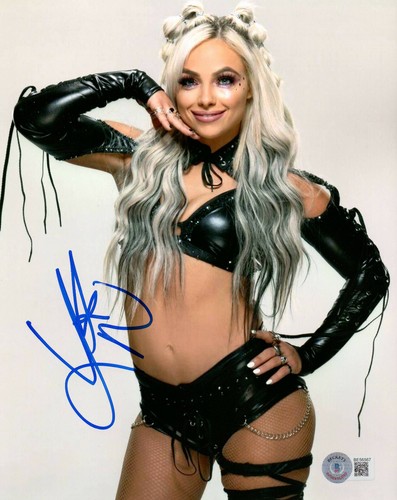 Liv morgan signed autograph - liv,