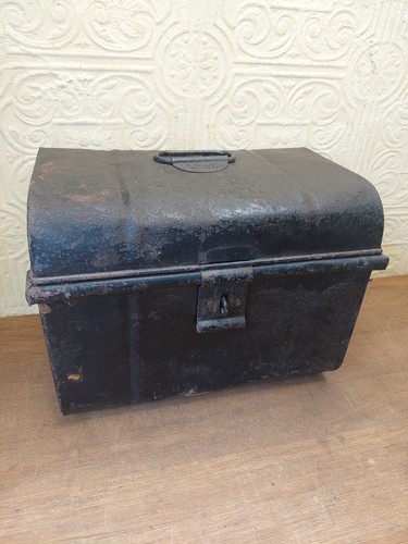 Small british antique metal - antique,